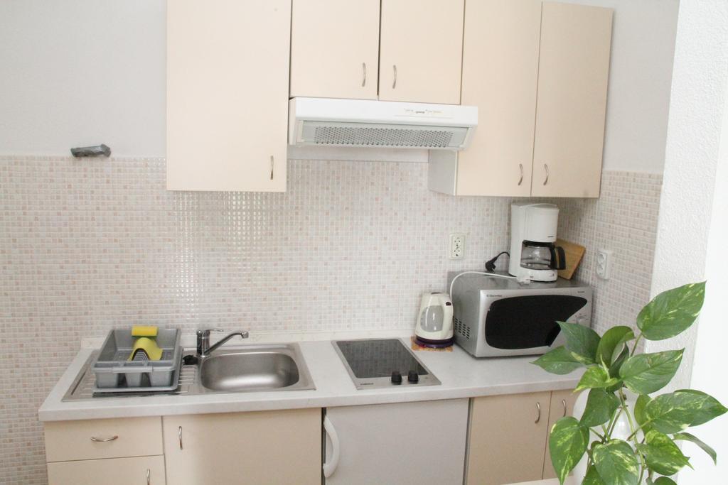 Milic Apartments Makarska Habitación foto
